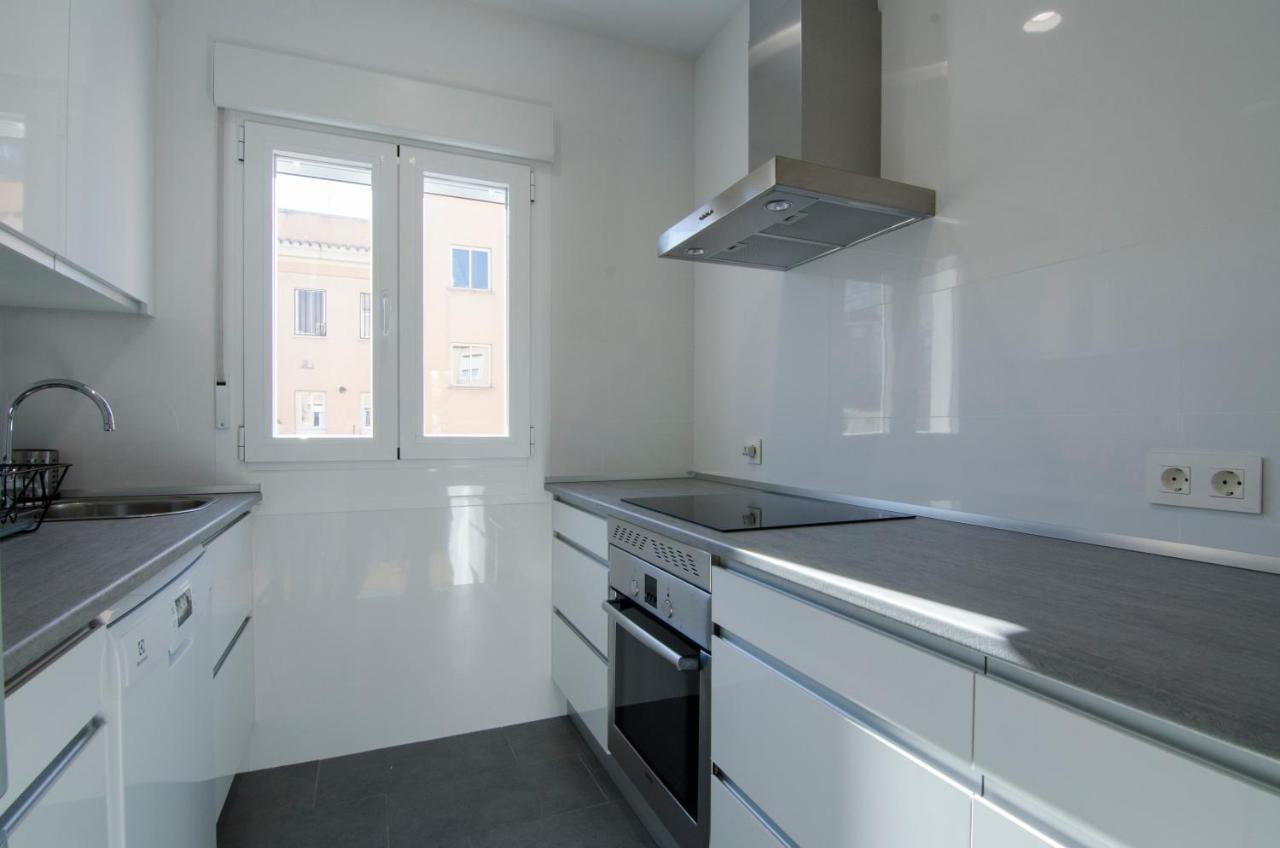 2 Bedrooms 2 Bathrooms Furnished - Bernabeu - Business Area With Terrace - Minty Apartamento