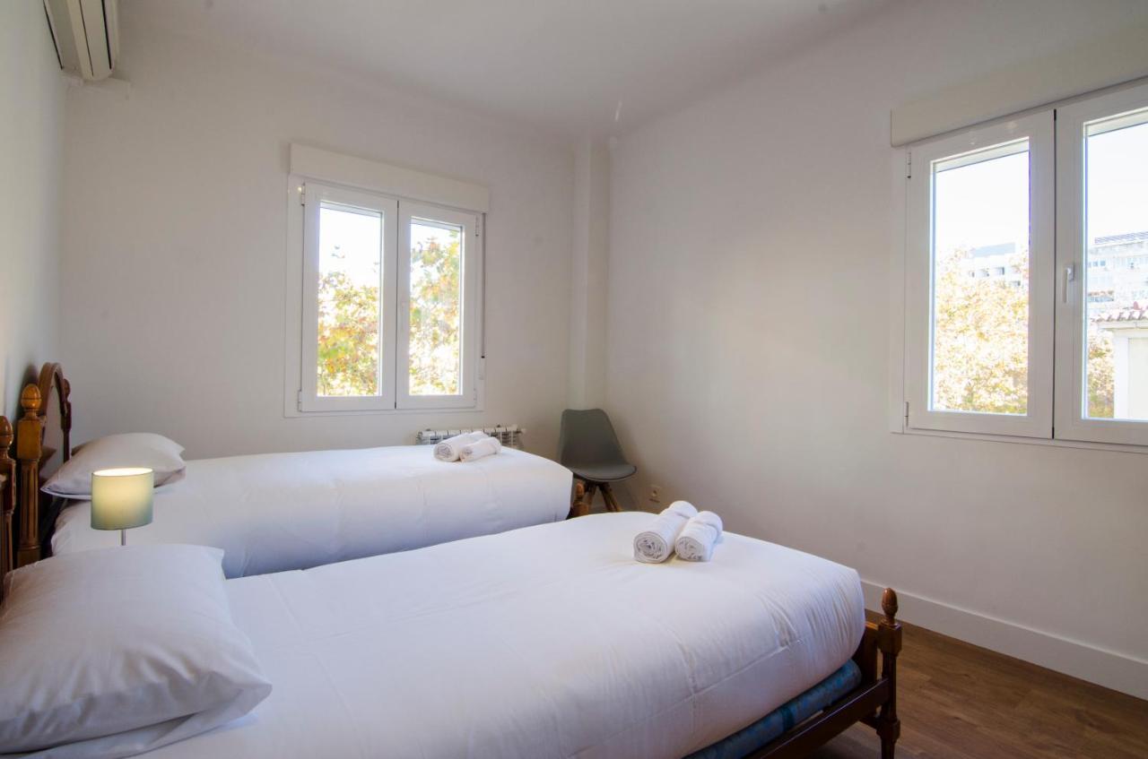2 Bedrooms 2 Bathrooms Furnished - Bernabeu - Business Area With Terrace - Minty