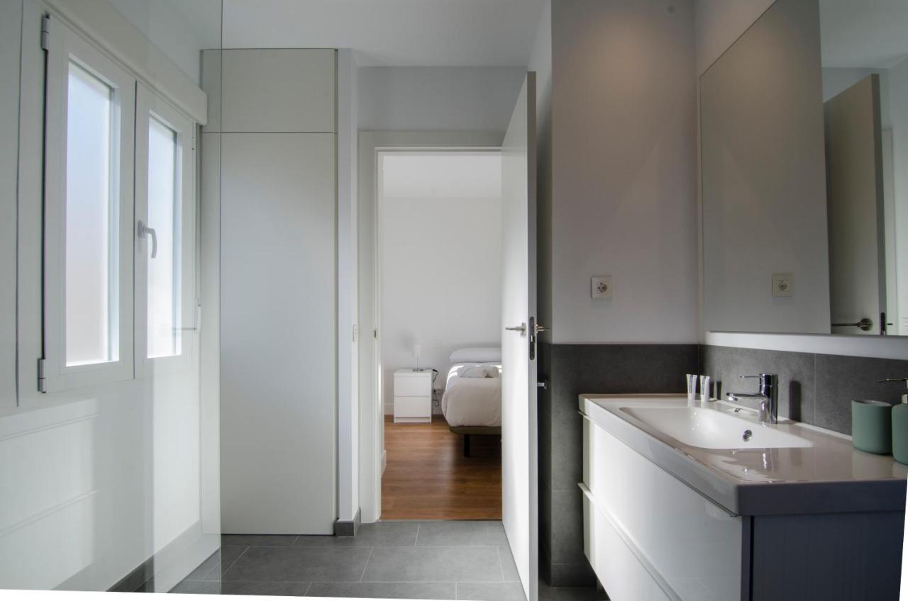 2 Bedrooms 2 Bathrooms Furnished - Bernabeu - Business Area With Terrace - Minty * Madrid