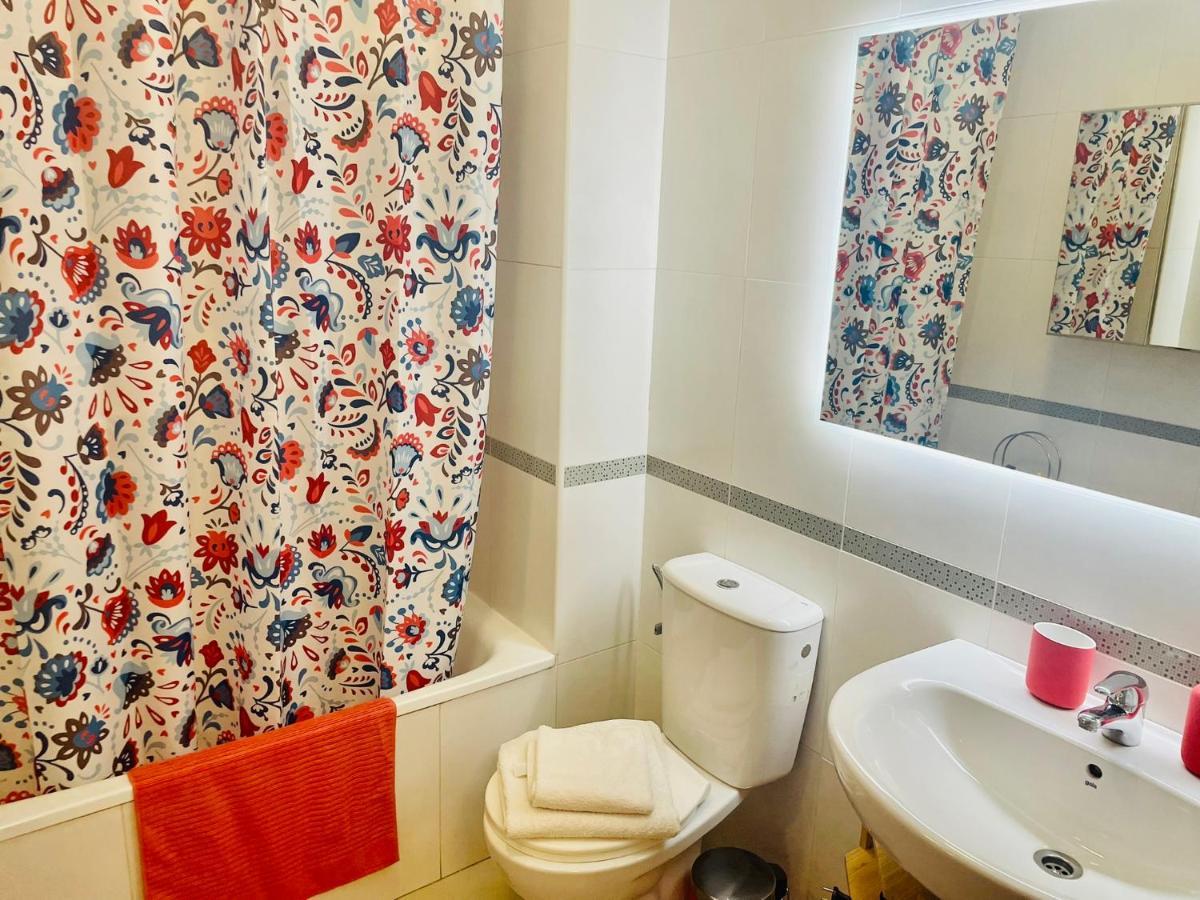 Atico & Terraza A 6 Minutos En Metro De Atocha Estacion Apartamento *