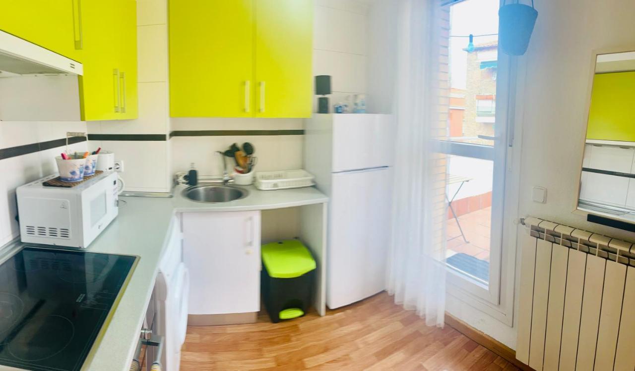 Atico & Terraza A 6 Minutos En Metro De Atocha Estacion Apartamento *