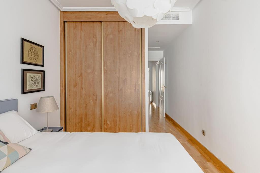 Beautiful Flat With Pool In The Center-s-marc Apartamento