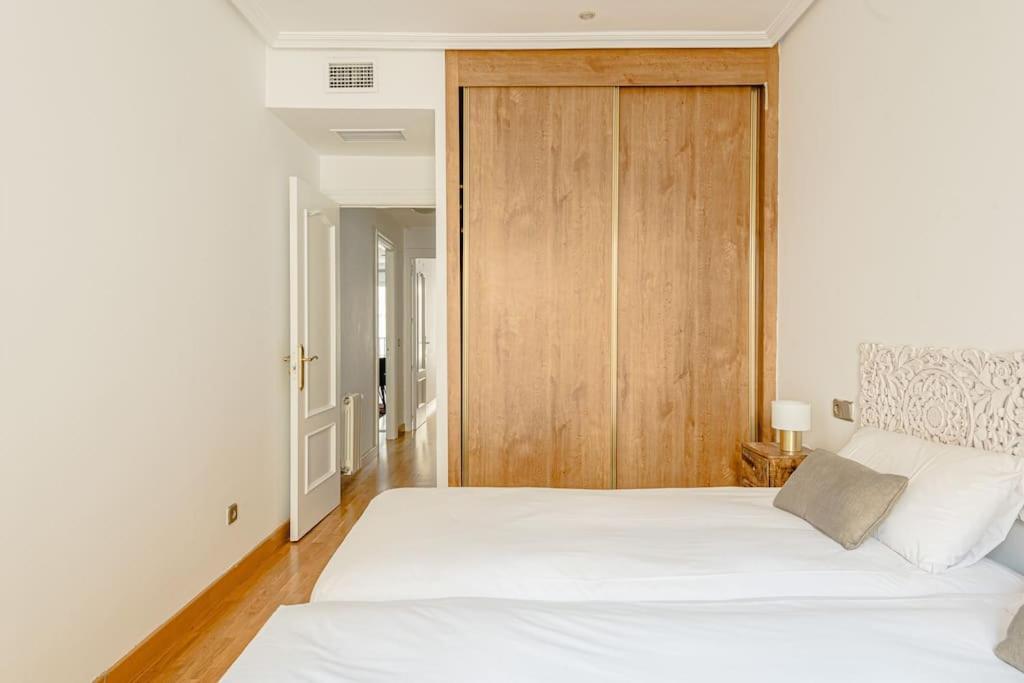 Beautiful Flat With Pool In The Center-s-marc * Madrid