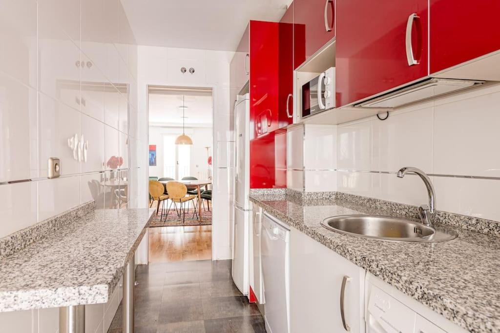 Beautiful Flat With Pool In The Center-s-marc Apartamento *