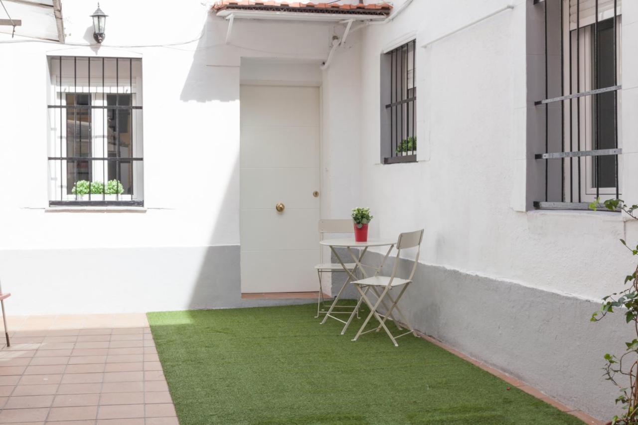 Juan De Olias, Tranquilo Duplex En Zona Santiago Bernabeu-estrecho Apartamento