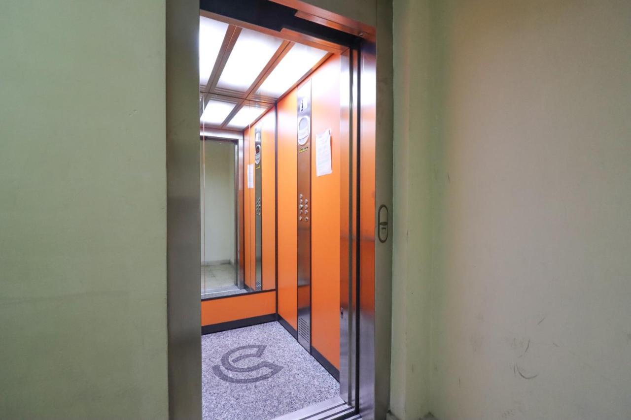 Bright Duplex For Families-vicalv