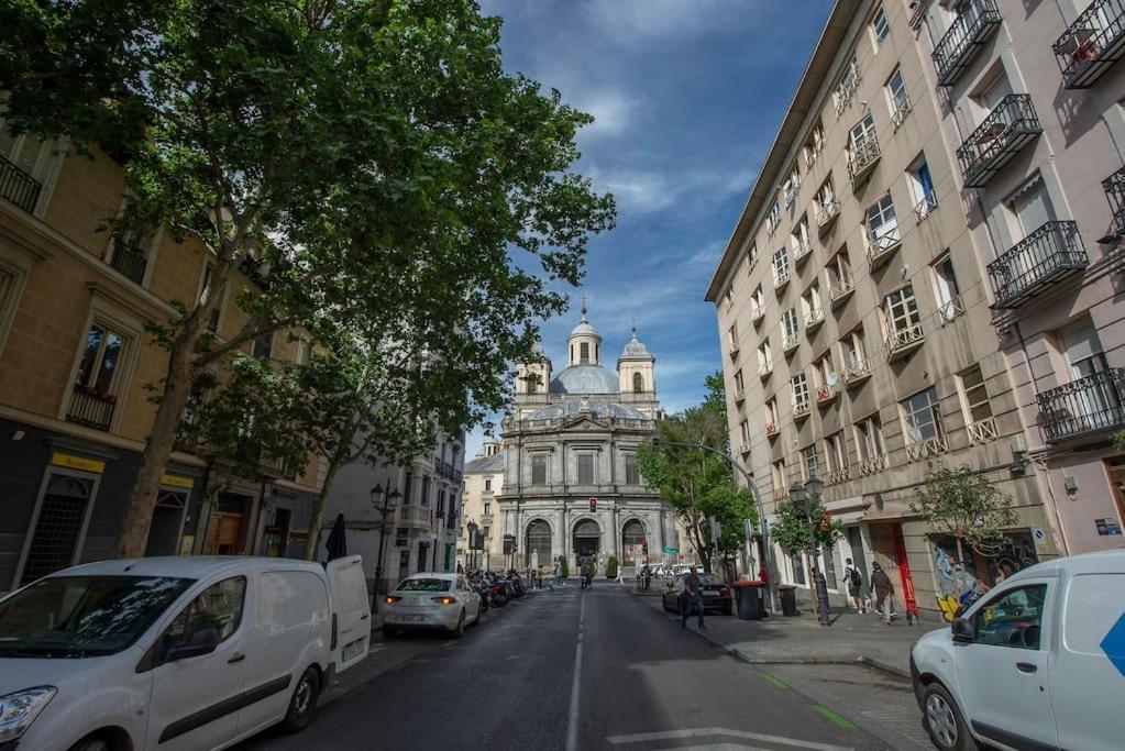 Estudio En Barrio La Latina