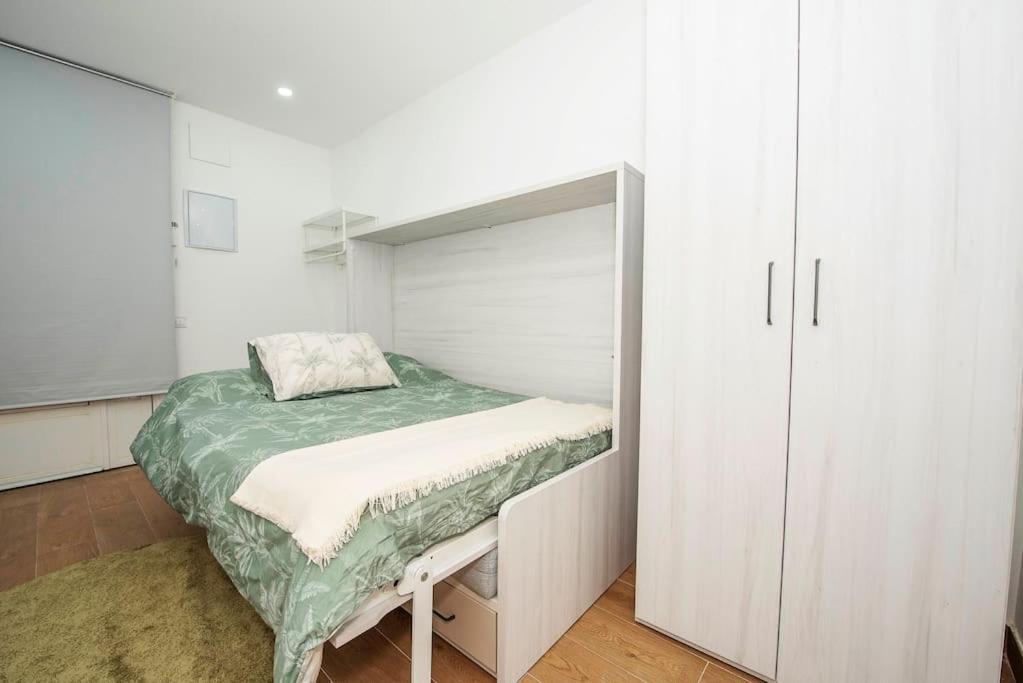 Estudio En Barrio La Latina Apartamento