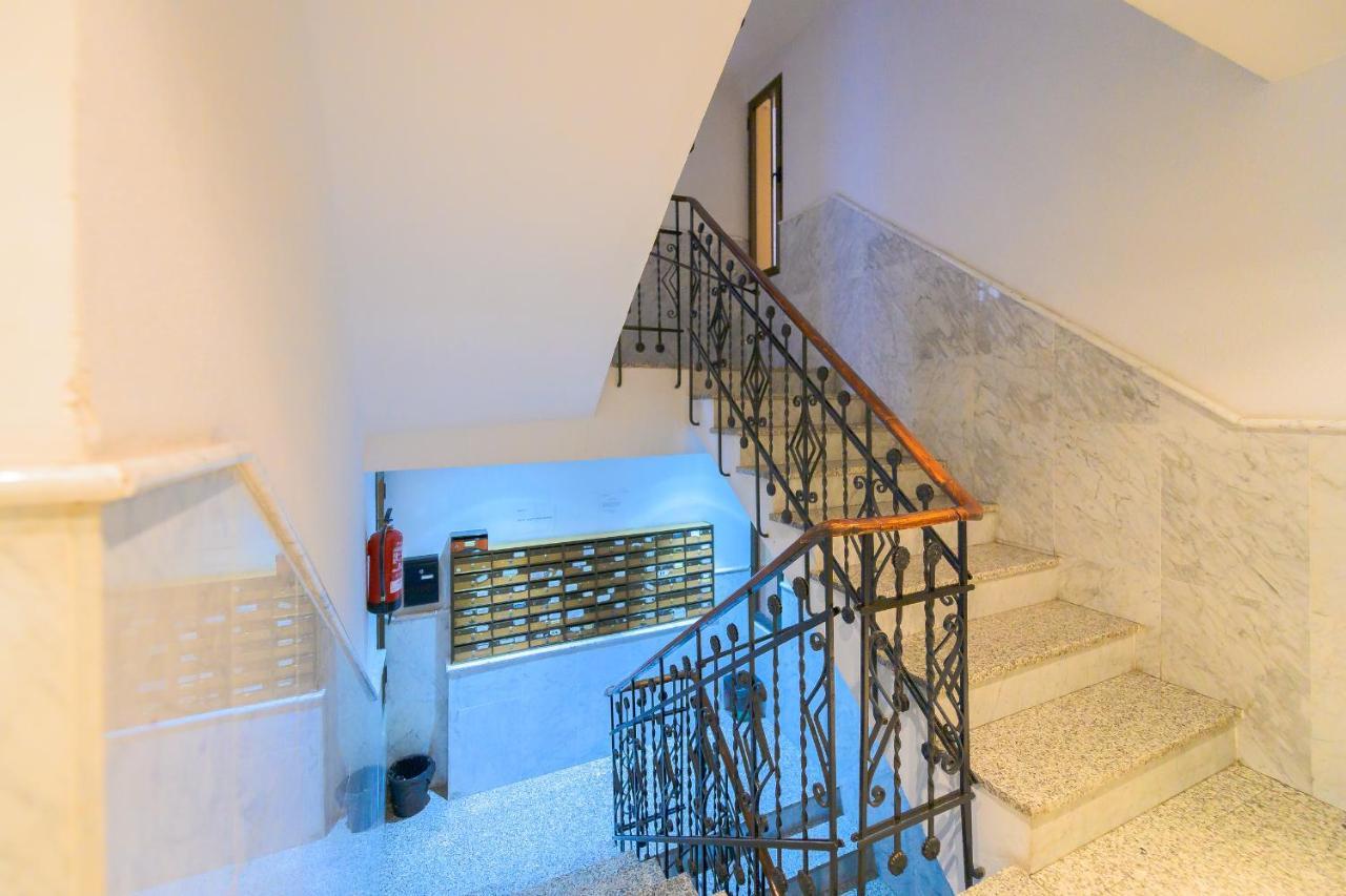 For Encantadora Vivienda Temporal De 3 En Ame49 * Madrid