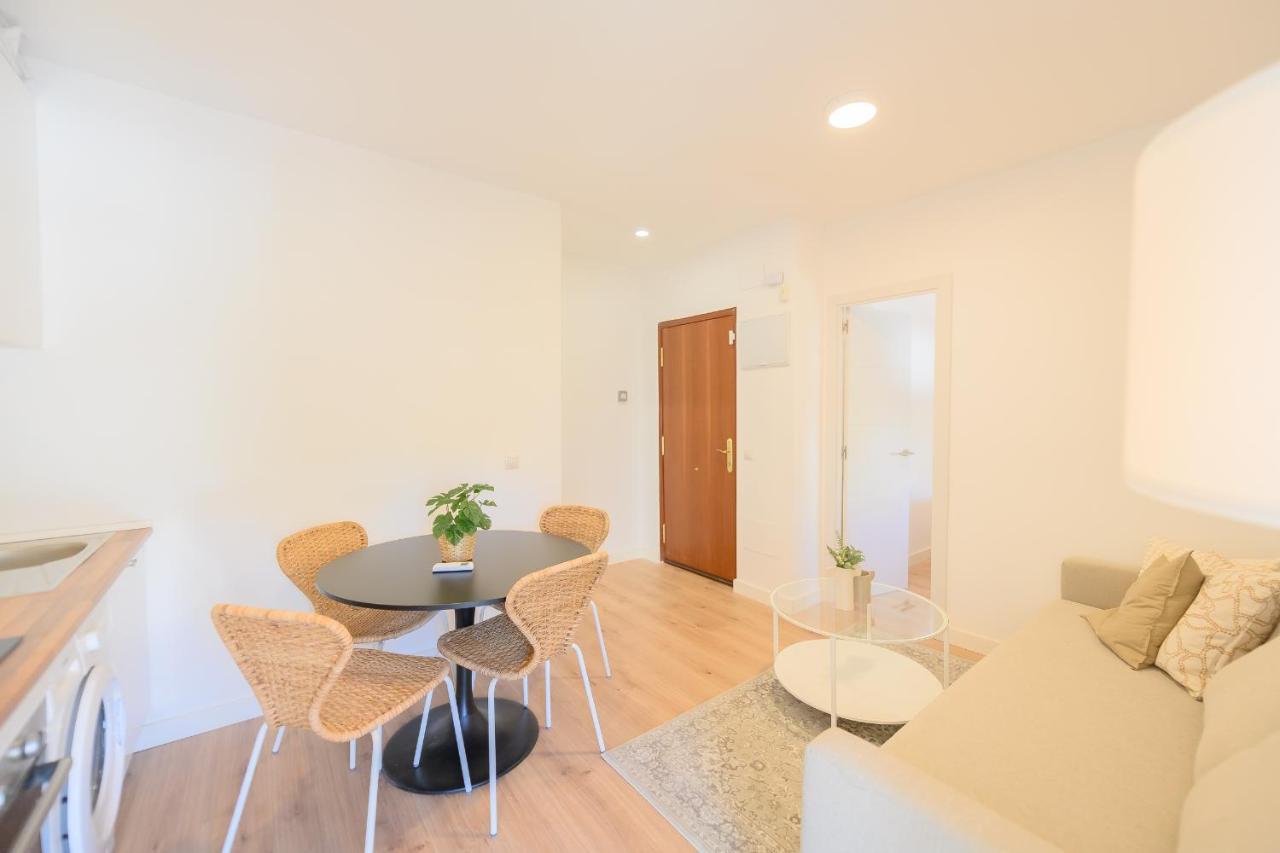 Apartamento For Acogedor Temporal En Saz31