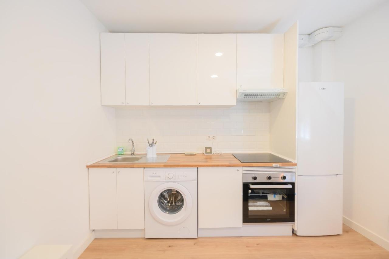 Apartamento For Acogedor Temporal En Saz31 Madrid