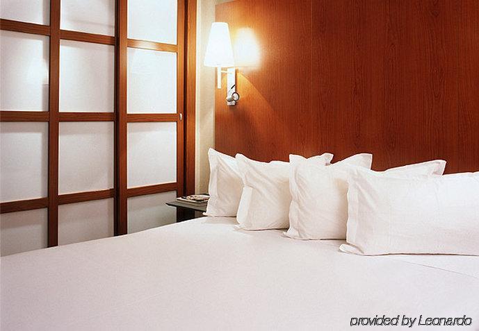 Hotel Ac Vascos By Marriott 3*