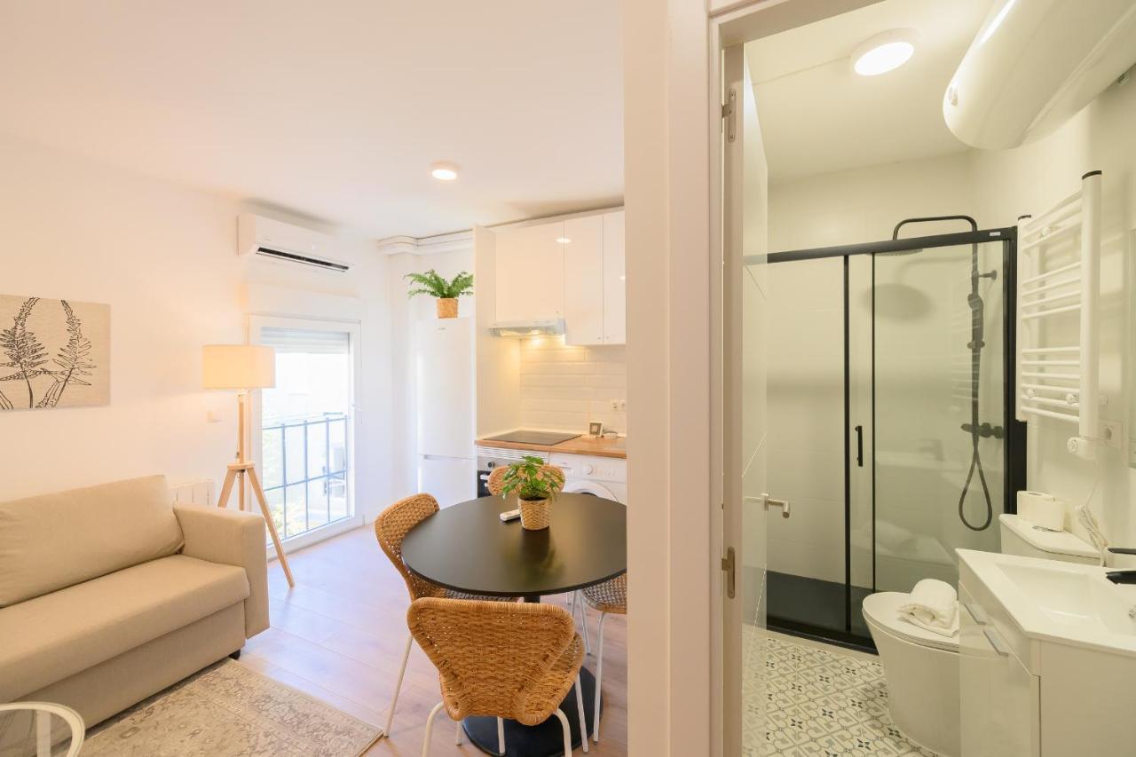 Apartamento For Acogedor Temporal En Saz31 Madrid