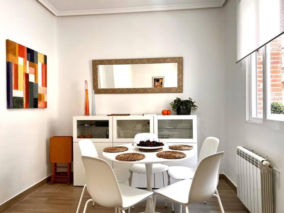 Tenerife. Bright & Renovated ☆ ☆ ☆ ☆ ☆ Apartamento Madrid