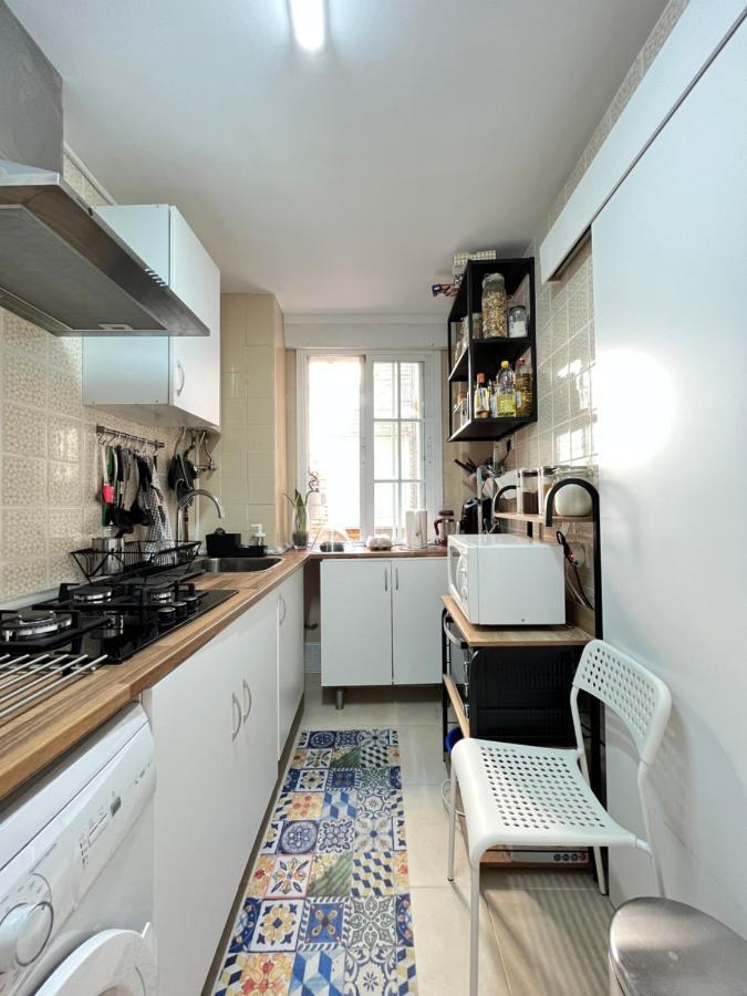 Izq Habitación en casa particular Madrid