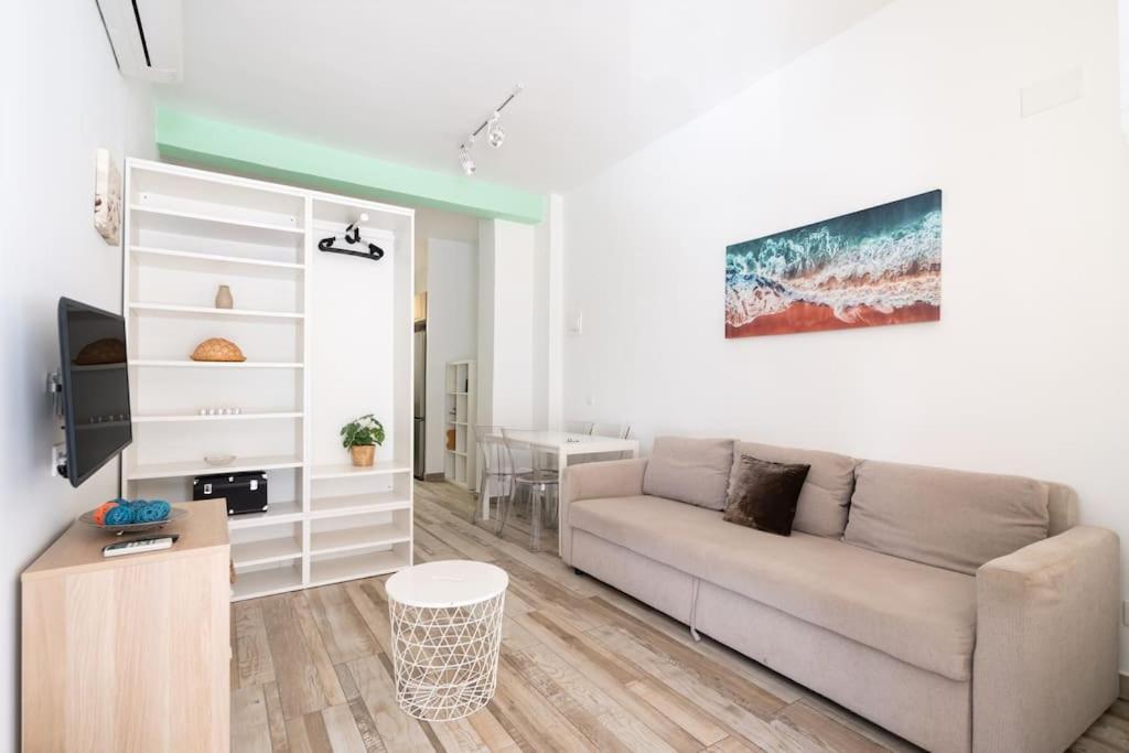 Apartment Flat At Street Level - Rio Tri-pedrero Madrid