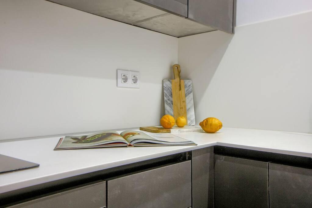 Cozy Flat In The Center Of Madrid-comend-3-de Apartamento Madrid