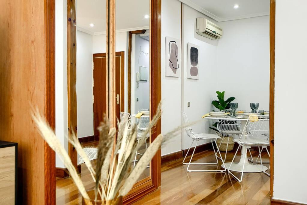 Cozy Flat In The Center Of Madrid-comend-3-de * Madrid