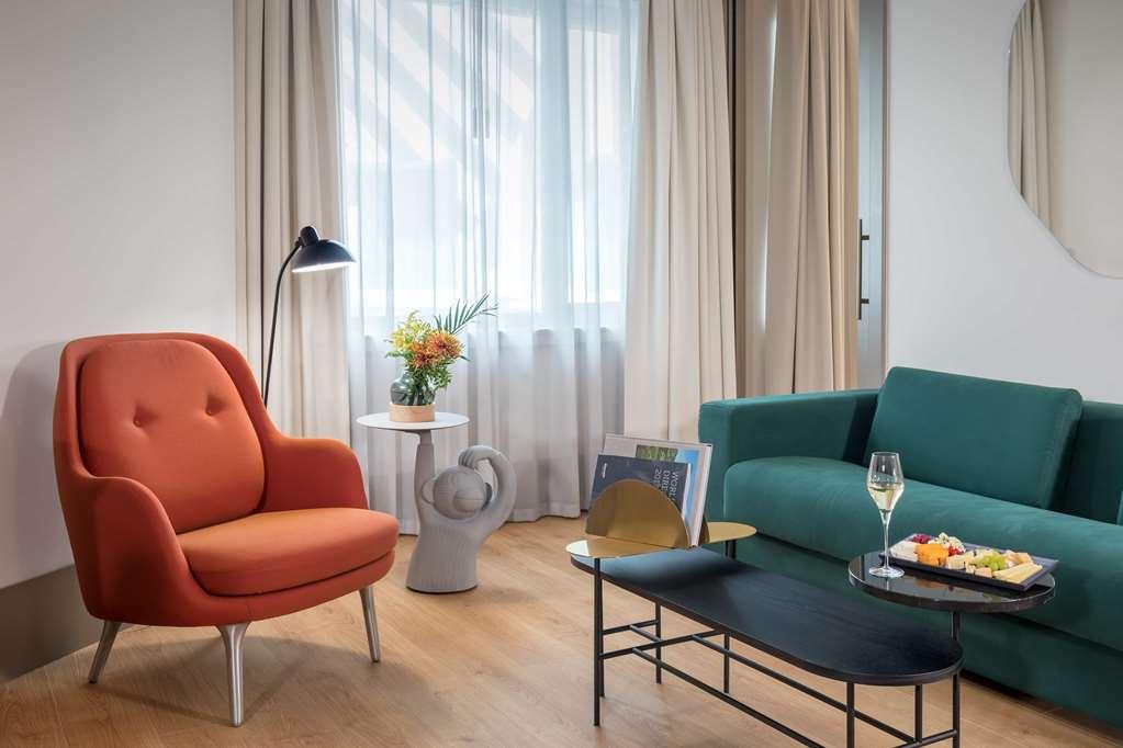 Hotel Barceló Torre De Madrid