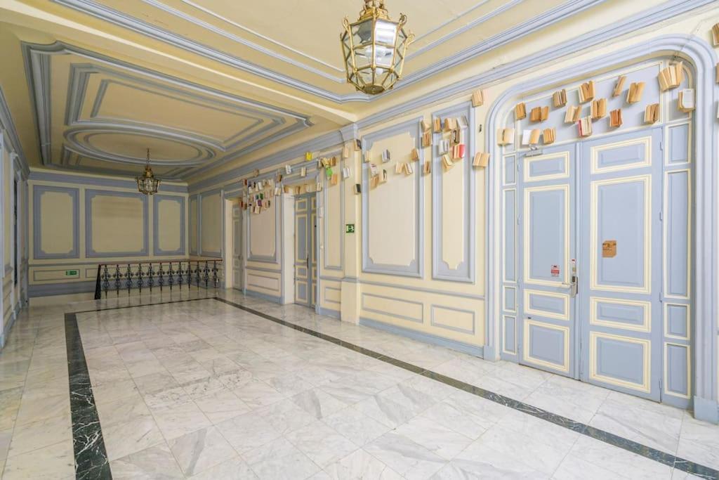 Apartment Calm And Bright Apartment, Center La Latina D.alb
