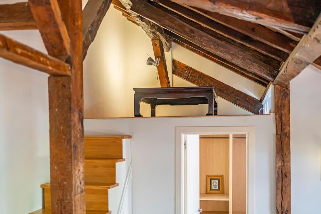 Calm And Bright Apartment, Center La Latina D.alb *
