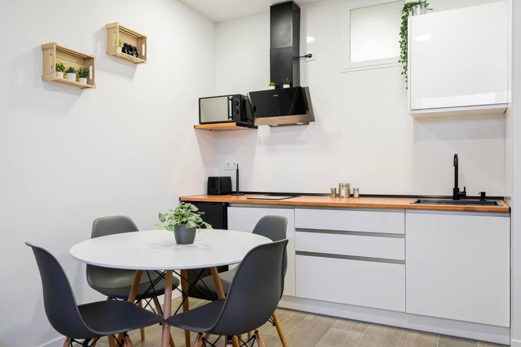 In The Center Of Madrid-s-el-verde Apartment