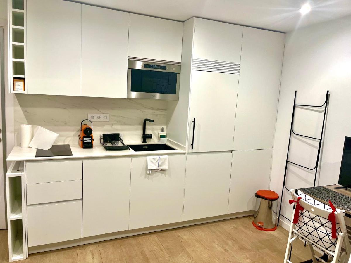 Apartamento Tesoro Calle, Precioso Estudio Super Equipado Dos En Malasana Madrid