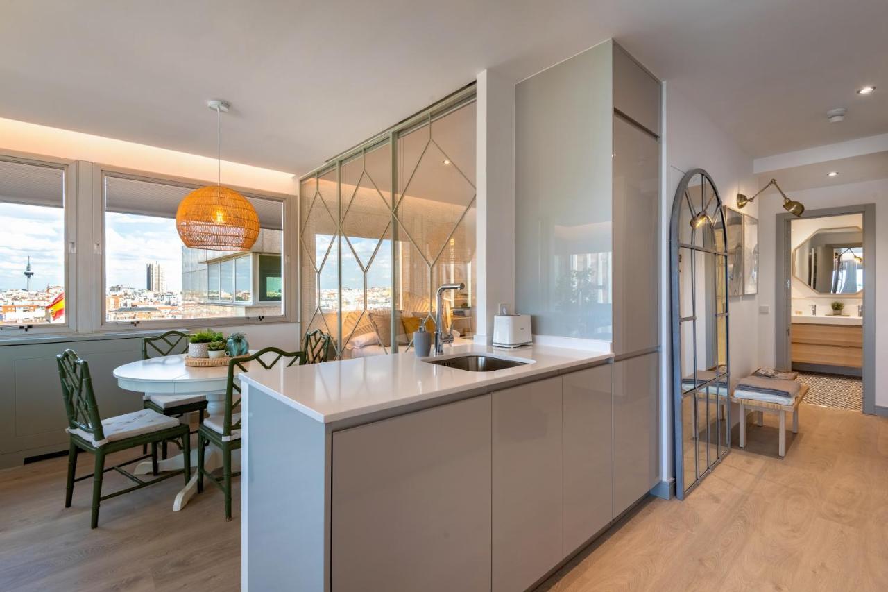 2 Bedrooms 1 Bathroom Furnished - Justicia - Incredible Views - Mintystay * Madrid