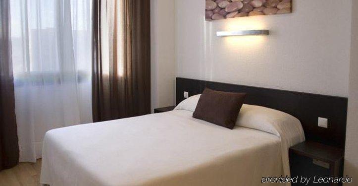 Compostela Apartahotel 3*