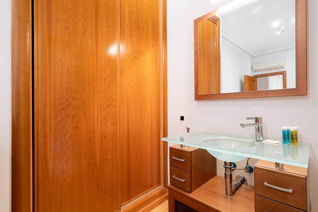 Flat In Barrio De Letras / Cervantes20 Apartment Madrid