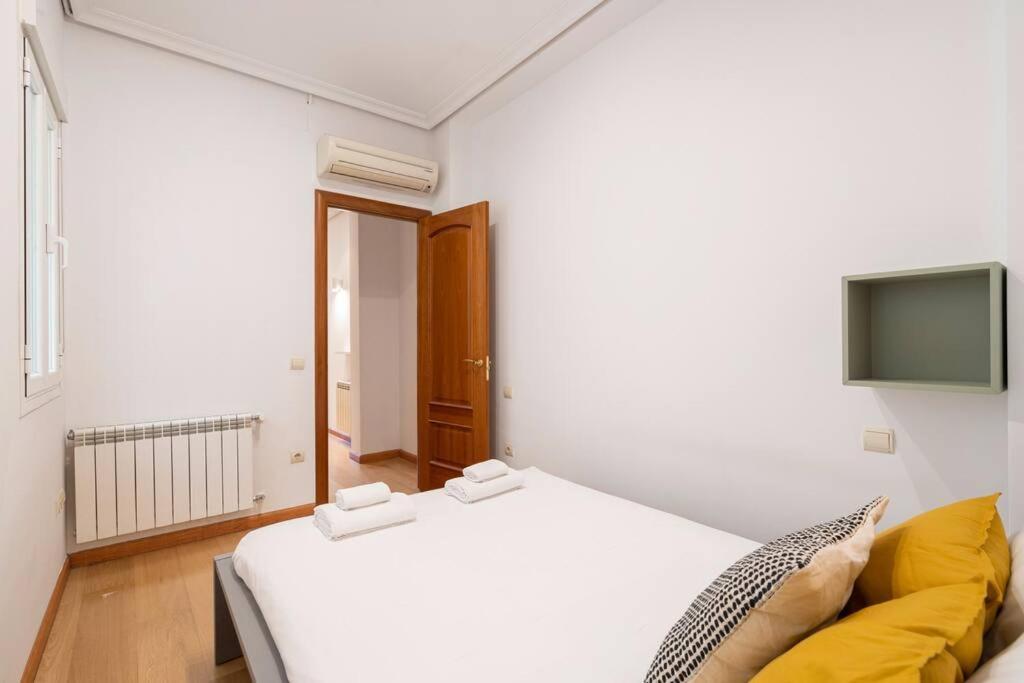 Flat In Barrio De Letras / Cervantes20 Apartment Madrid
