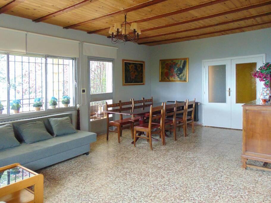 Casa En La Sierra De Grupos Grandes Сasa de vacaciones *