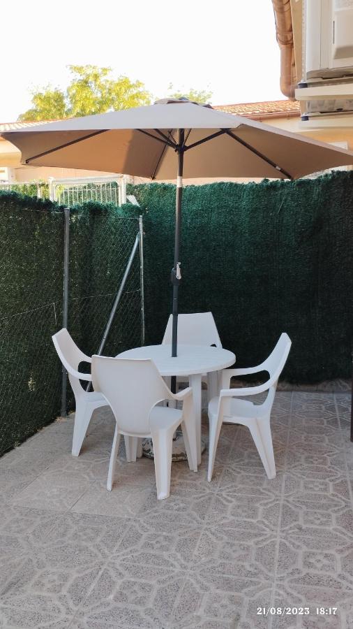 Agradable 2 Apartamento