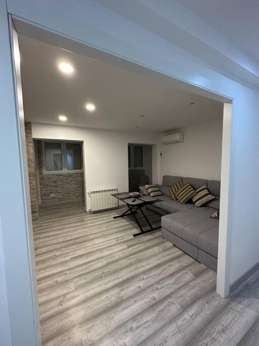 Cozy 1-bedroom Apartamento *