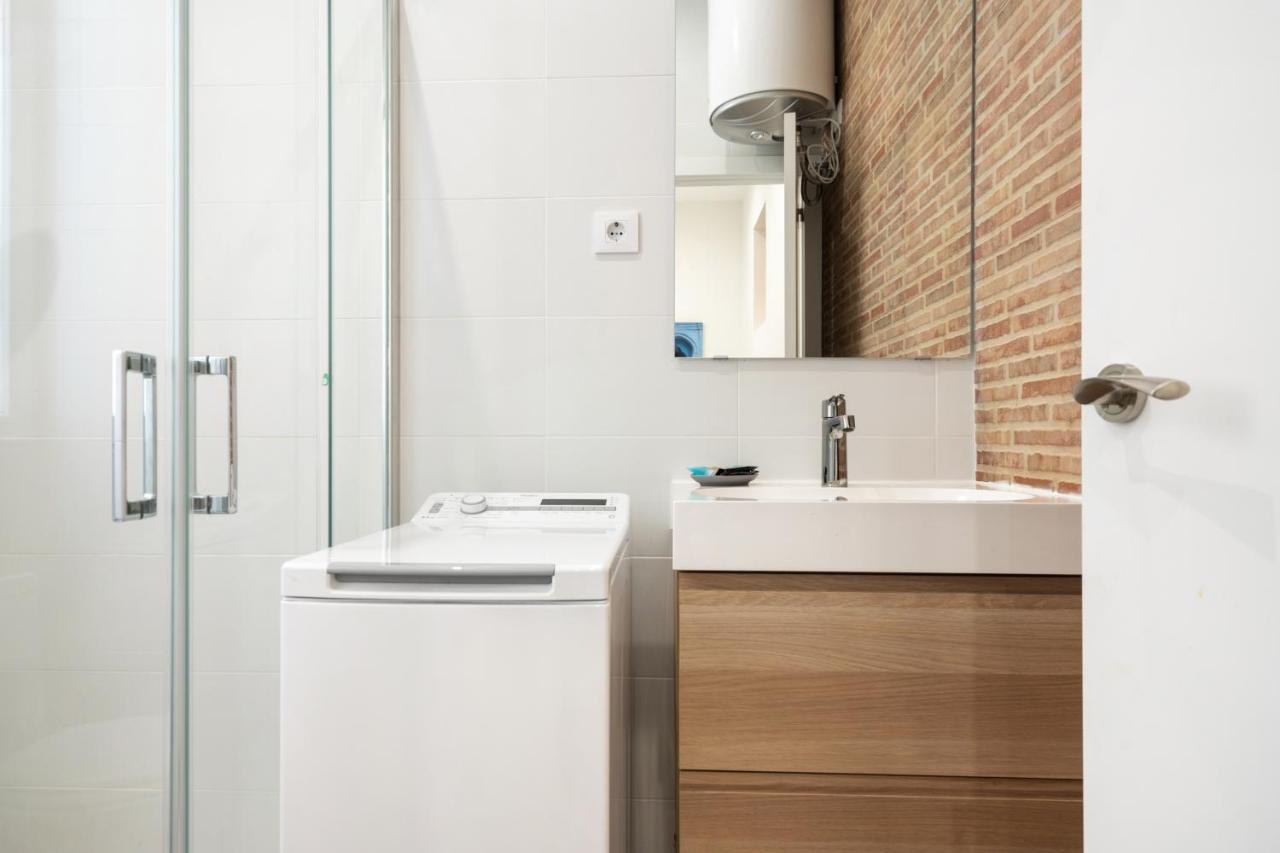 Velarde, Confort Para 2 En Barrio Malasana Apartment