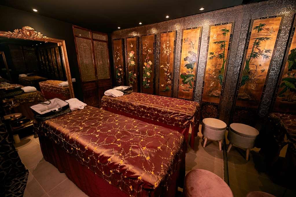Radisson Blu Hotel, Prado Hotel