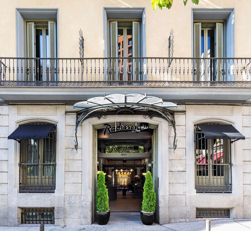 Radisson Blu Hotel, Prado 4*