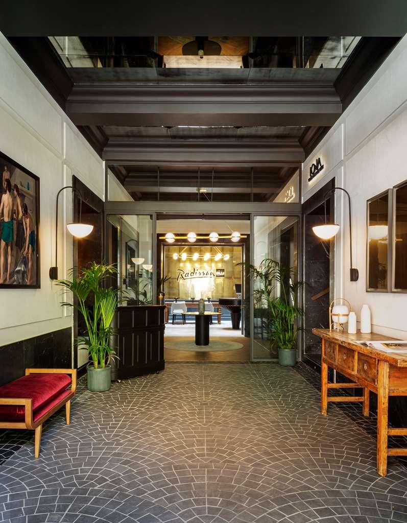 Radisson Blu Hotel, Prado Hotel