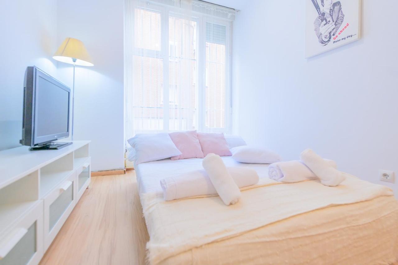 Apartamento For Bonito Y Comodo Estudio Temporal Cerca Al Barrio Tetuan M Ara1