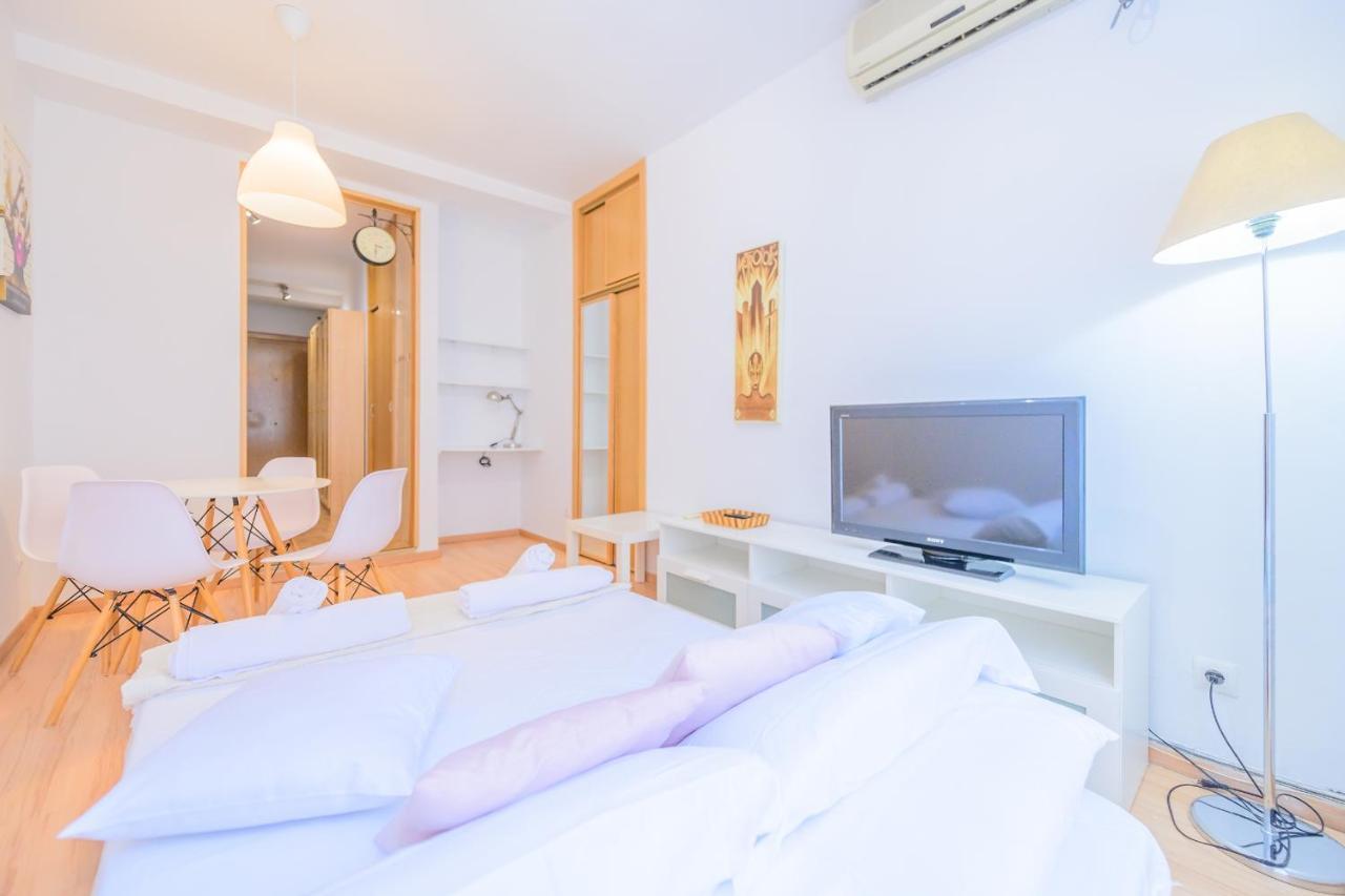 Apartamento For Bonito Y Comodo Estudio Temporal Cerca Al Barrio Tetuan M Ara1 Madrid
