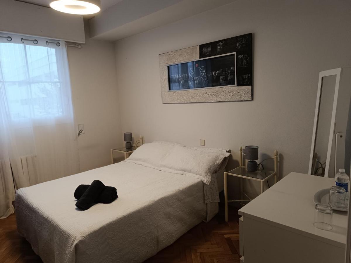 Habitación en casa particular Casa De Mirtha Madrid