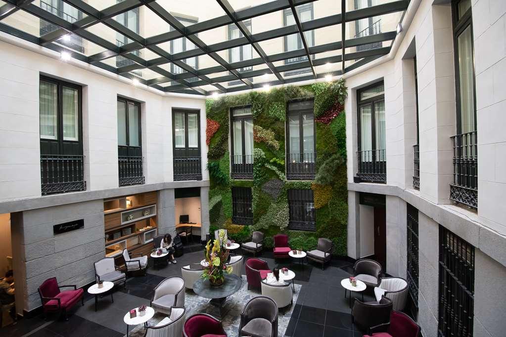 Intur Palacio San Martin 4*
