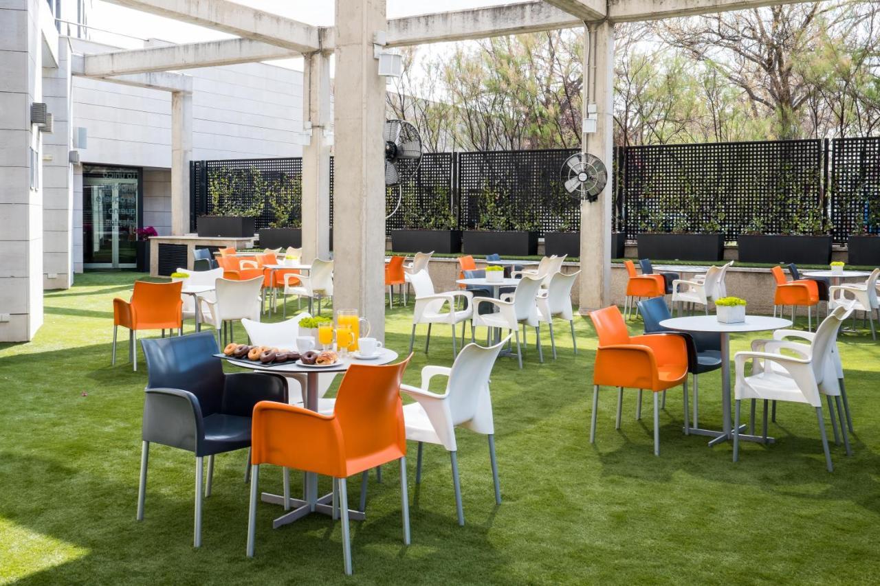 Tach Airport Hotel 4*