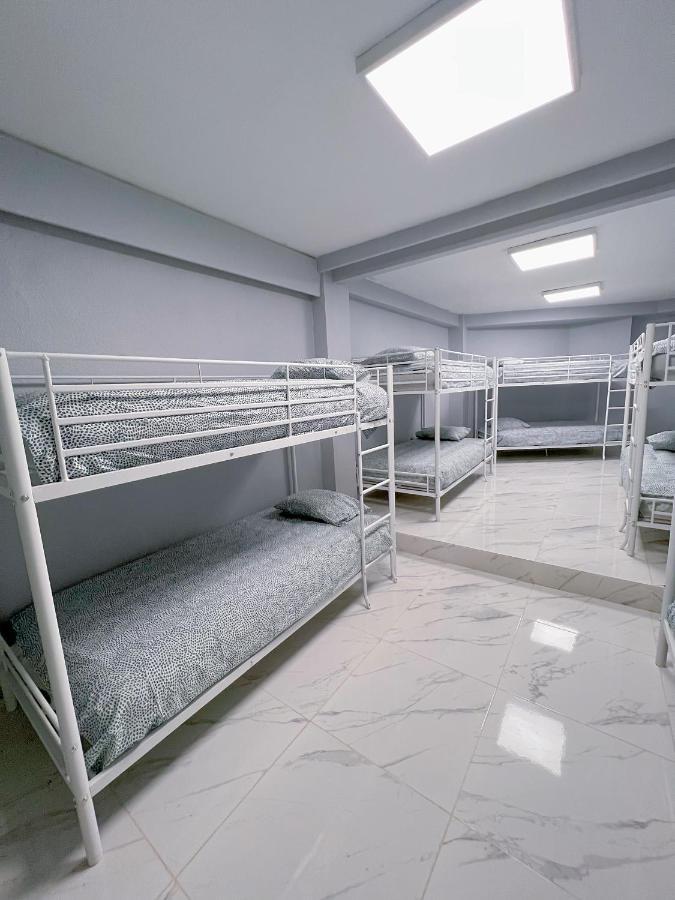 Thirty One Hostal *