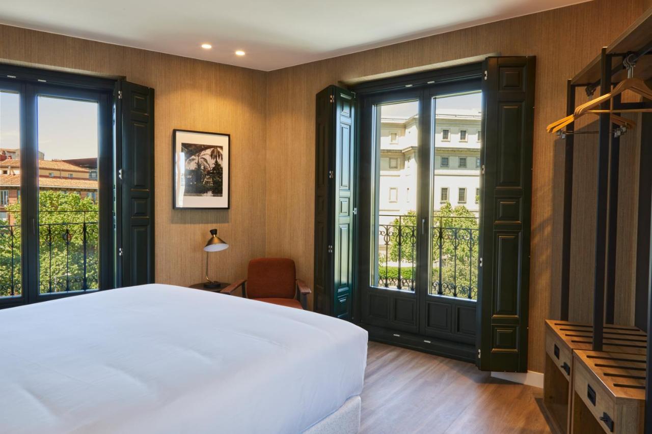 Latroupe Prado Hostel