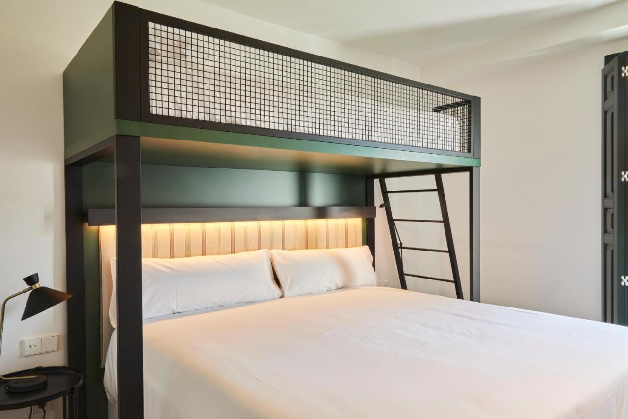 Hostel Latroupe Prado *