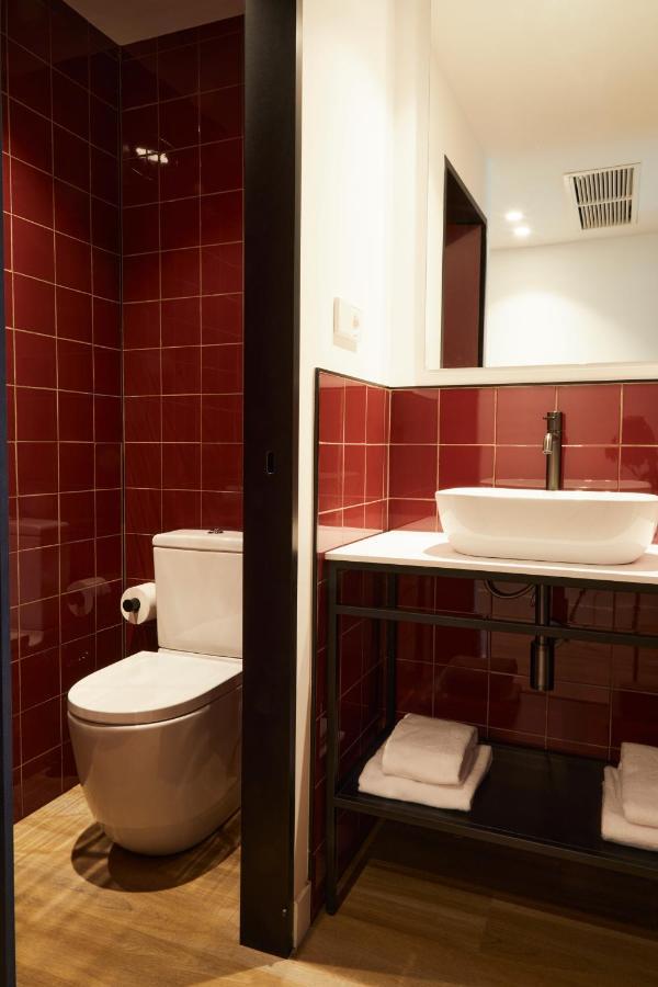 Latroupe Prado Hostel *