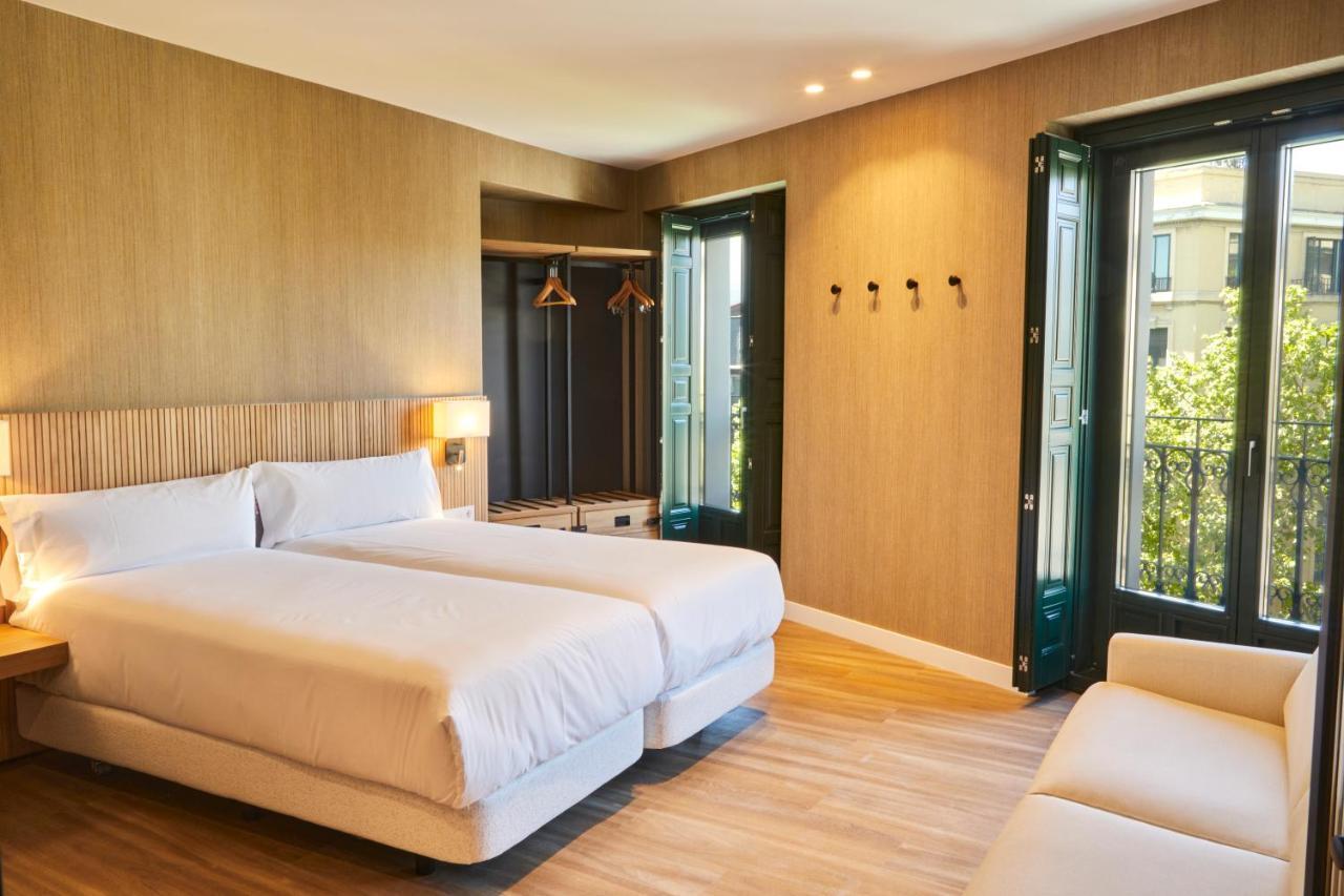 Latroupe Prado Hostel
