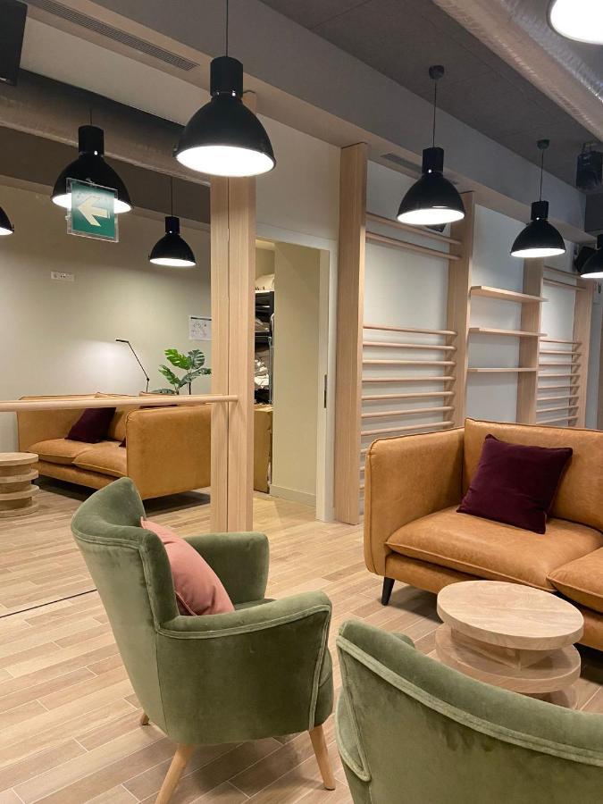 Latroupe Prado Hostel Madrid