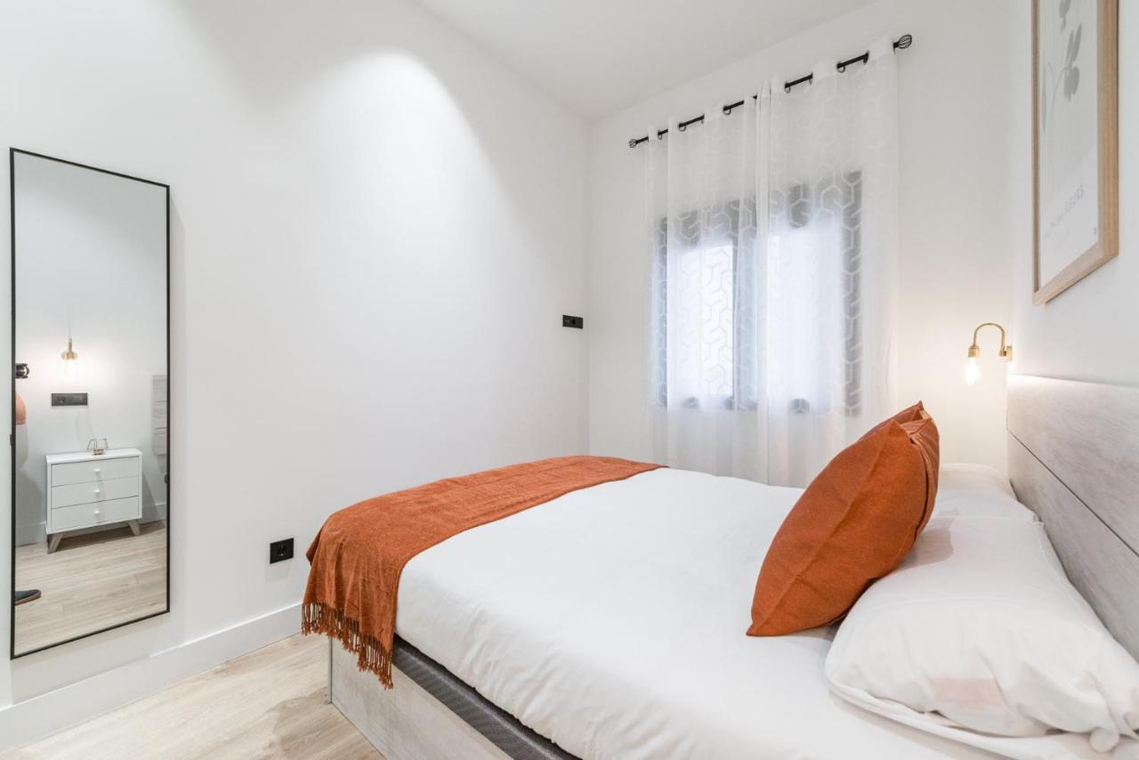 Apartment Jes B Close To Bernabeu Stadium Madrid